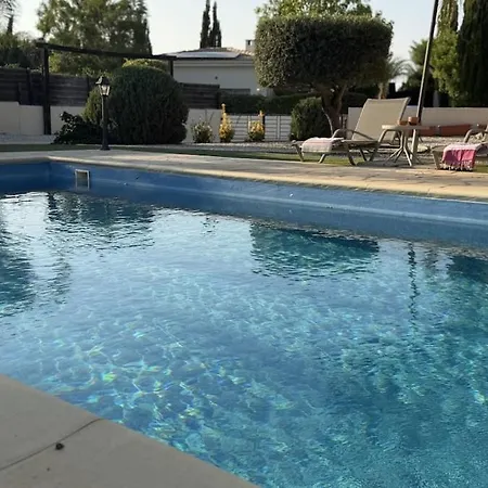 Eden Escape, Your Private Paradise Villa *