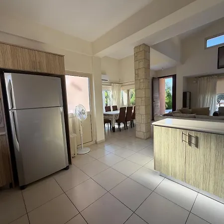 Eden Escape, Your Private Paradise Villa *