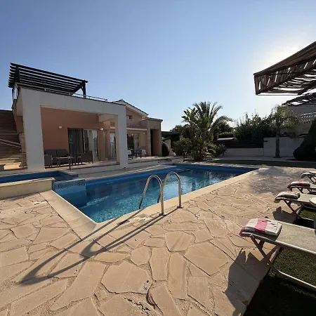 Eden Escape, Your Private Paradise *